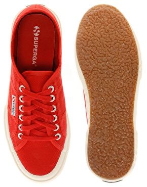 Red superga