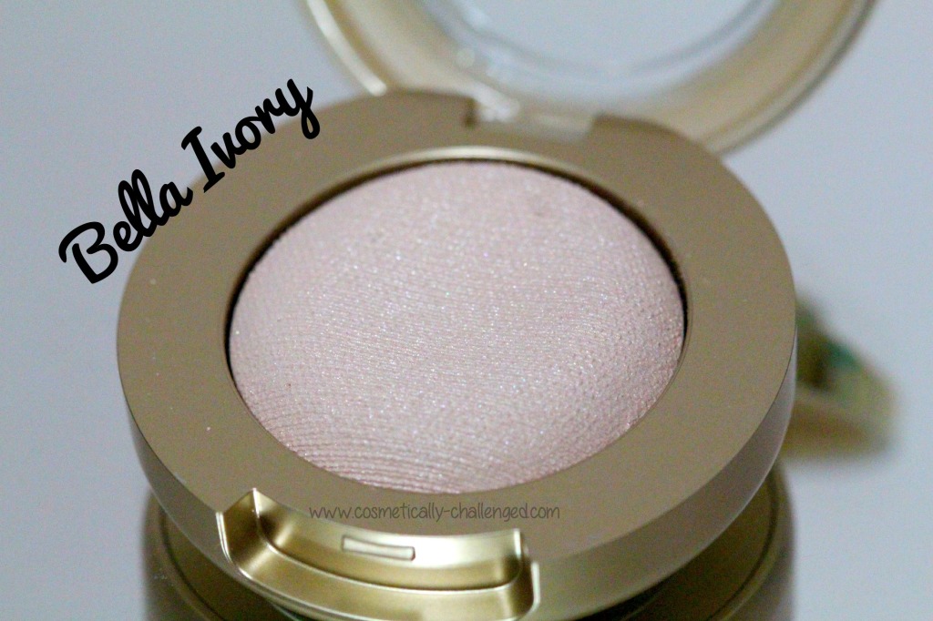 Milani Cosmetics Bella Gel Powder Eyeshadow in Bella Ivory.jpg